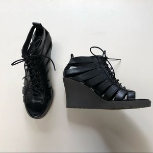 Dr Martens Strappy Black Sandals Sz US 6